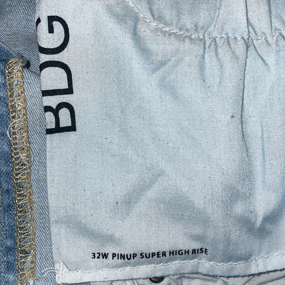 BDG Pinup High Rise Denim Shortie - Picture 2 of 6